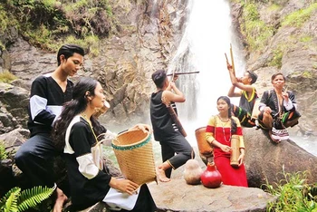 Văn hóa truyền thống của người Raglai được phát huy trong phát triển du lịch ở huyện miền núi Khánh Sơn.