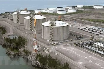 Cảng khí tự nhiên hóa lỏng thuộc Tập đoàn dầu mỏ Repsol and Irving Oil Ltd. ở thành phố cảng Saint John, tỉnh New Brunswick, Canada. (Ảnh: CBC/TTXVN)
