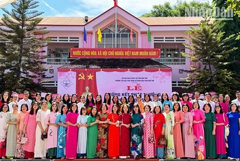 Cán bộ, giáo viên Trường tiểu học thực hành sư phạm Ngụy Như Kon Tum hoàn thành xuất sắc nhiệm vụ năm học 2024-2025.