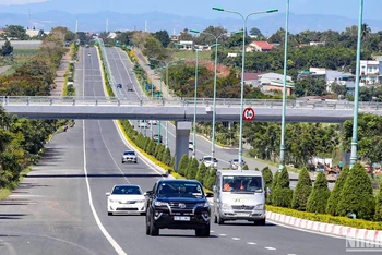 Tuyến cao tốc Liên Khương-Prenn dài hơn 19km, thuộc địa bàn tỉnh Lâm Đồng được đưa vào khai thác từ năm 2008.