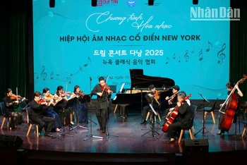 Chương trình hoà nhạc của Hiệp hội Âm nhạc cổ điển New York.