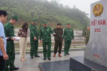 Hai bên khảo sát tại khu vực mốc 255.