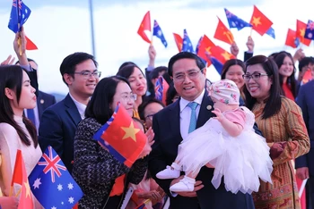 Cộng đồng người Việt Nam tại Canberra, Australia đón Thủ tướng Phạm Minh Chính và Phu nhân.