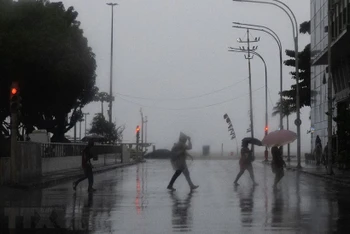 Mưa lớn tại Rio de Janeiro, Brazil ngày 22/3/2024. (Ảnh: AFP/TTXVN)