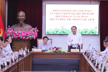 Quang cảnh buổi làm việc.