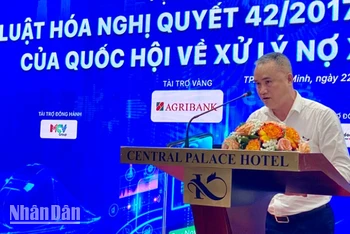 Ông Nguyễn Đức Lệnh, Phó Giám đốc Ngân hàng Nhà nước khu vực 2 phát biểu.