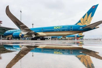 Vietnam Airlines lên tiếng sau cảnh báo hủy niêm yết trên sàn HoSE