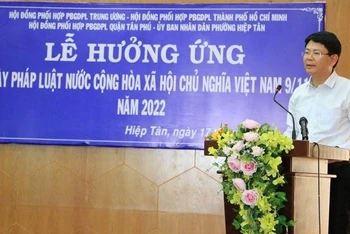 Thứ trưởng Tư pháp Nguyễn Thanh Tịnh phát biểu chỉ đạo tại buổi lễ.