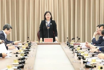  Quang cảnh hội nghị sáng 12/12.
