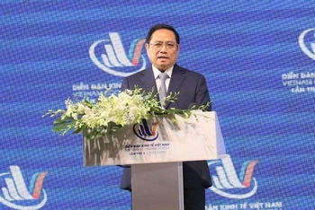 Thủ tướng Chính phủ Phạm Minh Chính phát biểu tại Diễn đàn Kinh tế Việt Nam lần thứ tư.