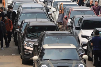 Nguy cơ tái diễn tình trạng đăng kiểm ùn tắc