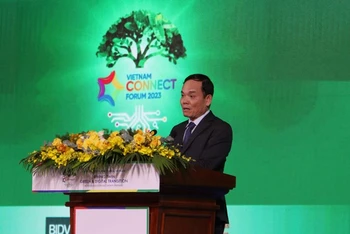 Phó Thủ tướng Trần Lưu Quang phát biểu chỉ đạo.