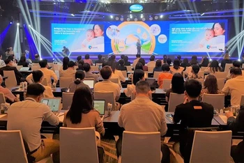 Quang cảnh lễ ký kết đối tác chiến lược.