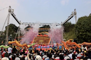 Chương trình nghệ thuật tại Lễ khai Hội Đền Cửa Ông năm 2024.