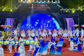Chương trình Nghệ thuật đặc sắc tại Lễ kỷ niệm 30 Ngày thành lập huyện Cô Tô.