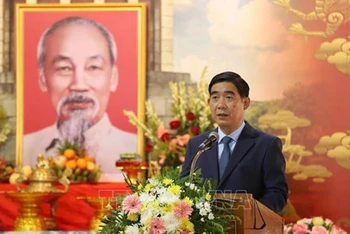 Đại sứ Phạm Việt Hùng phát biểu tại lễ kỷ niệm.