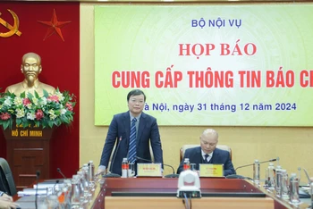 Thứ trưởng Trương Hải Long phát biểu tại họp báo.