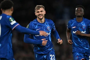 Nắm nhiều lợi thế, Chelsea ung dung vượt qua Djurgarden để vào chơi chung kết. (Ảnh: Chelsea FC)