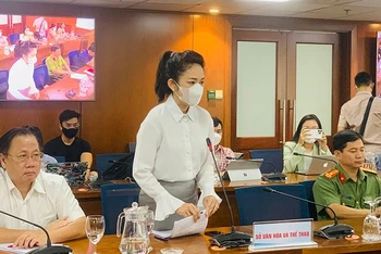 Phó Giám đốc Sở Văn hóa và Thể thao Thành phố Hồ Chí Minh Nguyễn Thị Thanh Thúy trả lời câu hỏi của các cơ quan báo chí.