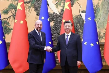 Chủ tịch Hội đồng châu Âu Charles Michel và Tổng Bí thư, Chủ tịch Trung Quốc Tập Cận Bình. (Ảnh: Tân Hoa Xã)
