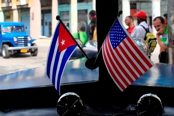 Các doanh nghiệp nhỏ tại Cuba có thể sử dụng các nền tảng truyền thông xã hội, thanh toán trực tuyến có trụ sở tại Mỹ. (Nguồn: FIU/TTXVN)
