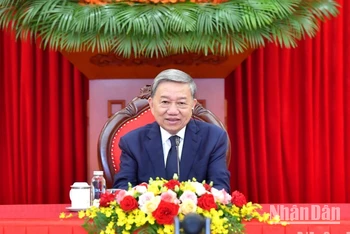 Tổng Bí thư Tô Lâm điện đàm với Chủ tịch Đảng Đại hội Dân tộc Phi, Tổng thống Nam Phi Cyril Ramaphosa. (Ảnh: ĐĂNG KHOA)