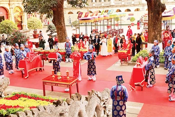 Di sản văn hóa thế giới Hoàng thành Thăng Long trở thành một điểm đến hấp dẫn khách du lịch trong nước và quốc tế.