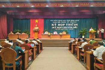 Quang cảnh kỳ họp.