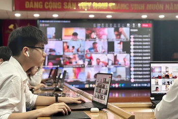Các thí sinh tranh tài hưởng ứng khai mạc Vòng loại quốc gia của Hội thi tại trụ sở Trung ương Đoàn Thanh niên Cộng sản Hồ Chí Minh (Hà Nội).