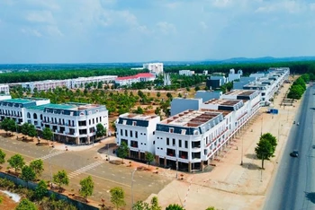 Khu đô thị Ân Phú được xây dựng trên địa bàn phường Tân An, thành phố Buôn Ma Thuột, tỉnh Đắk Lắk đang hoàn thiện, cung ứng 330 căn hộ nhà ở xã hội cho người lao động. 