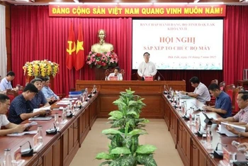 Bí thư Tỉnh ủy Đắk Lắk Nguyễn Đình Trung phát biểu tại hội nghị.