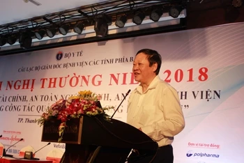 Thứ trưởng Y tế Nguyễn Viết Tiến phát biểu tại hội nghị.