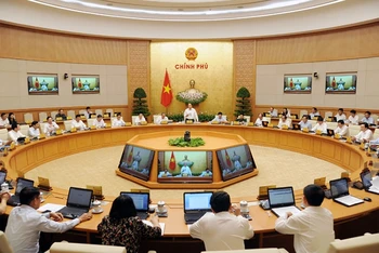 Thủ tướng Nguyễn Xuân Phúc chủ trì Phiên họp Chính phủ thường kỳ Tháng 8 năm 2019.
