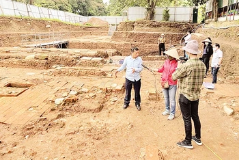 Công trường khai quật khảo cổ tại Hoàng thành Thăng Long.