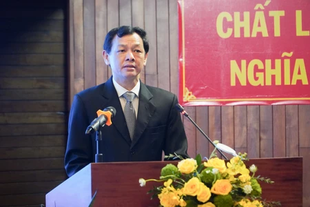 TS, BSCK2 Nguyễn Tri Thức, Giám đốc Bệnh viện Chợ Rẫy phát biểu tại hội nghị.