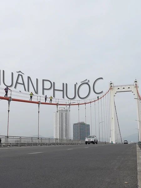 Theo chân những người "làm xiếc" ở nơi cuối sông đầu biển