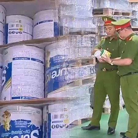 Bộ Công an công bố 12 sản phẩm sữa giả, mở rộng điều tra 