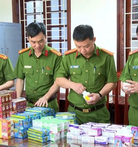 [Video] Cảnh báo thuốc giả quy mô lớn, Bộ Y tế yêu cầu siết chặt kiểm tra