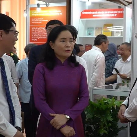 [Video] Triển lãm “Đại thắng mùa Xuân năm 1975 qua những trang sách”: Lan tỏa tình yêu sách và tự hào dân tộc