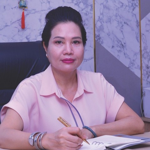 Lê Thúy Hằng