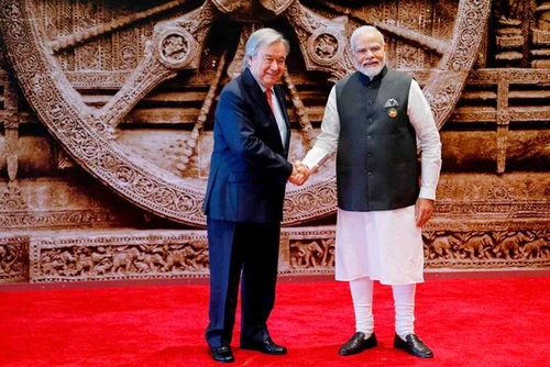 Thủ tướng Ấn Độ đón Tổng Thư ký Liên hợp quốc dự Hội nghị G20. (Ảnh: THESUNDAILY.MY)