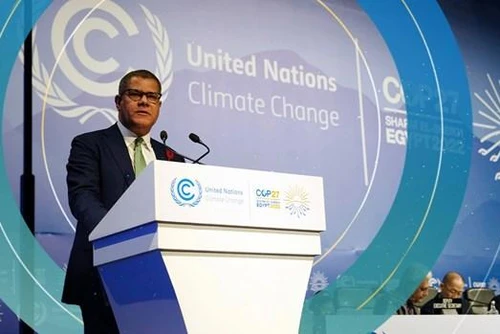 Chủ tịch COP26 Alok Sharma phát biểu tại Hội nghị COP27 ở Sharm El-Sheikh, Ai Cập. (Ảnh: AP)