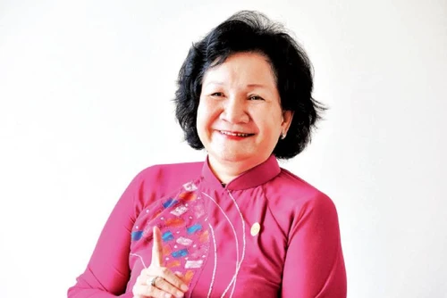 Anh hùng Lao động, doanh nhân Phạm Thị Huân.