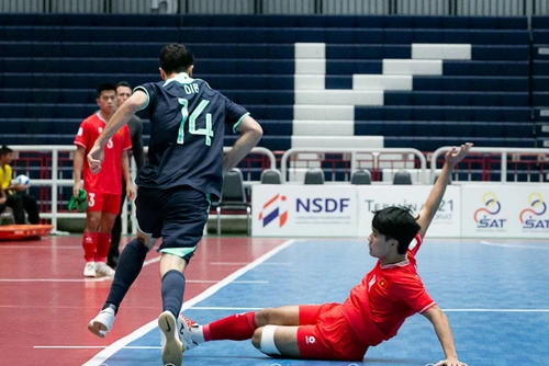 Lứa trẻ của Đội tuyển futsal Việt Nam gây ấn tượng với tinh thần thi đấu quả cảm. Ảnh: VFF