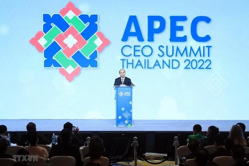 Chủ tịch nước Nguyễn Xuân Phúc phát biểu tại Phiên họp thứ 4 CEO Summit về thương mại và đầu tư. (Ảnh: Thống Nhất/TTXVN)