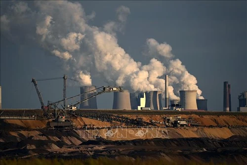 Một nhà máy điện than tại Garzweiler, Đức. (Ảnh: AFP/TTXVN)