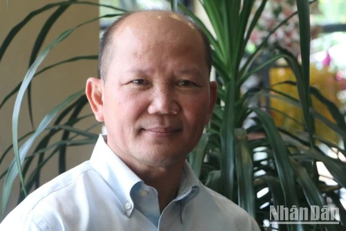 Nhà nghiên cứu Uch Leang.