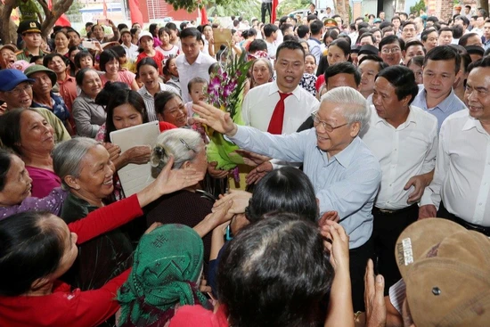 Tổng Bí thư Nguyễn Phú Trọng - Nhà Lãnh đạo lỗi lạc, trọn đời vì nước, vì dân