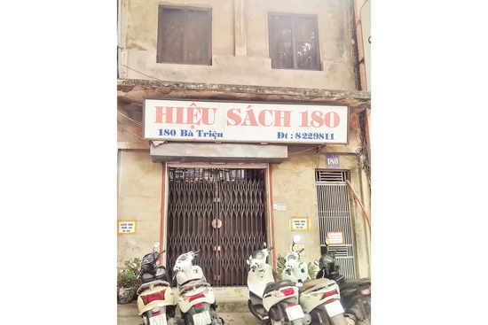 Hiệu sách 180 Bà Triệu nổi tiếng một thời của ông Dư. Ảnh: Tuấn Hiệp