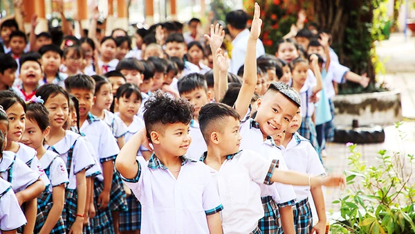 Nhiều chính sách dân số mới nhằm khuyến khích sinh con đã được ban hành. Ảnh: TTXVN